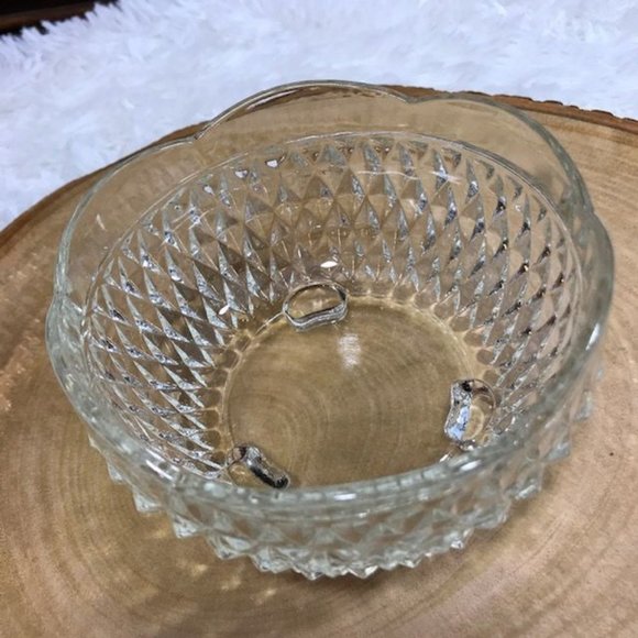 Vintage Cut Crystal Scalloped Edge Multi Faceted Footed Bowl - Picture 3 of 7